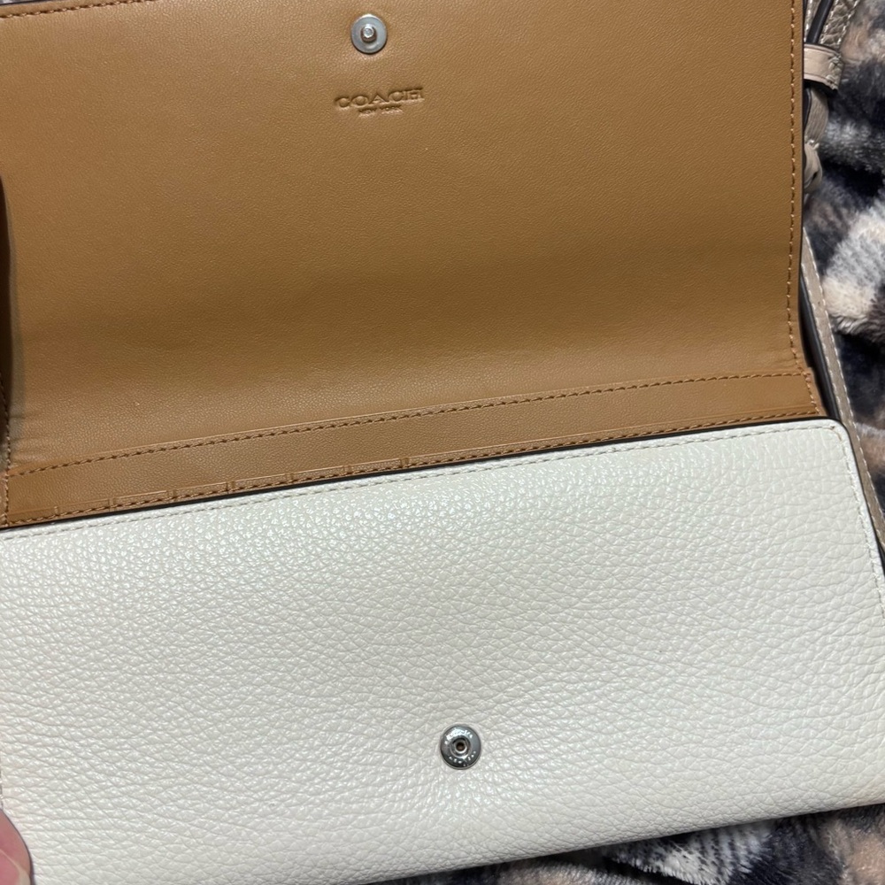 Coach Beige Teri Hobo Leather Shoulder Bag and Wallet Set - Picture 3 of 9